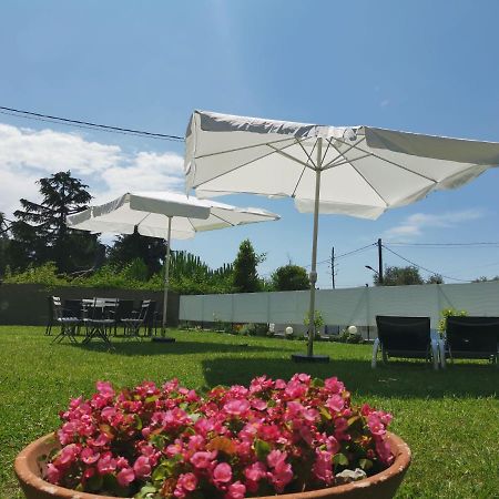 Villa Flora Affittacamere Luni Buitenkant foto
