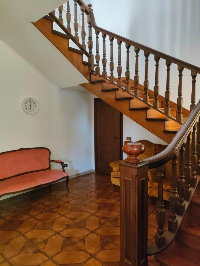 Villa Flora Affittacamere Luni Buitenkant foto