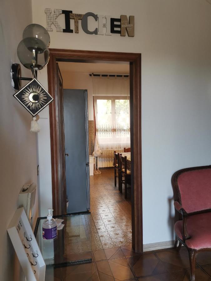 Villa Flora Affittacamere Luni Buitenkant foto