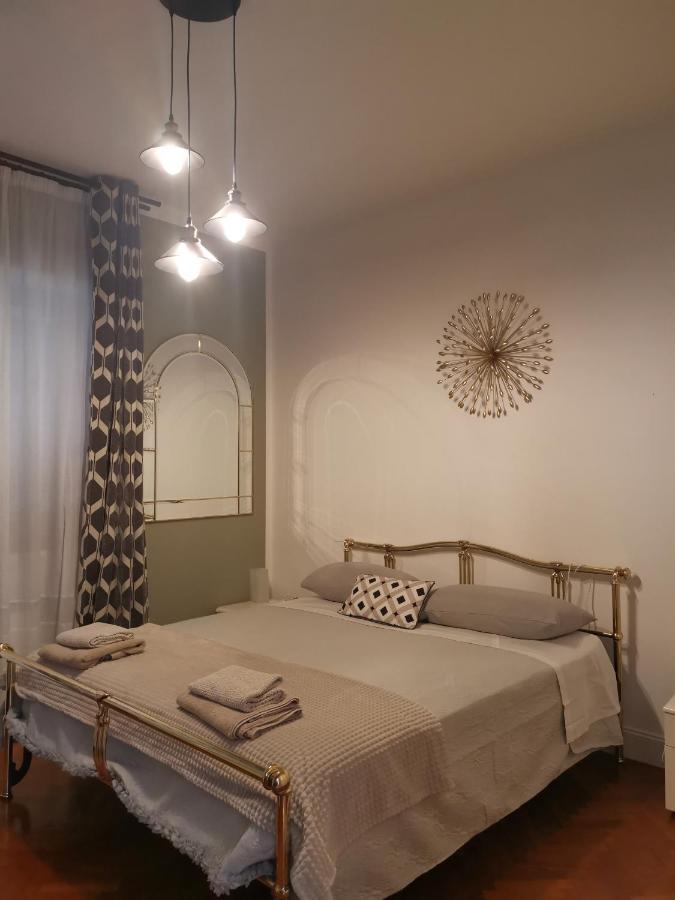 Villa Flora Affittacamere Luni Buitenkant foto
